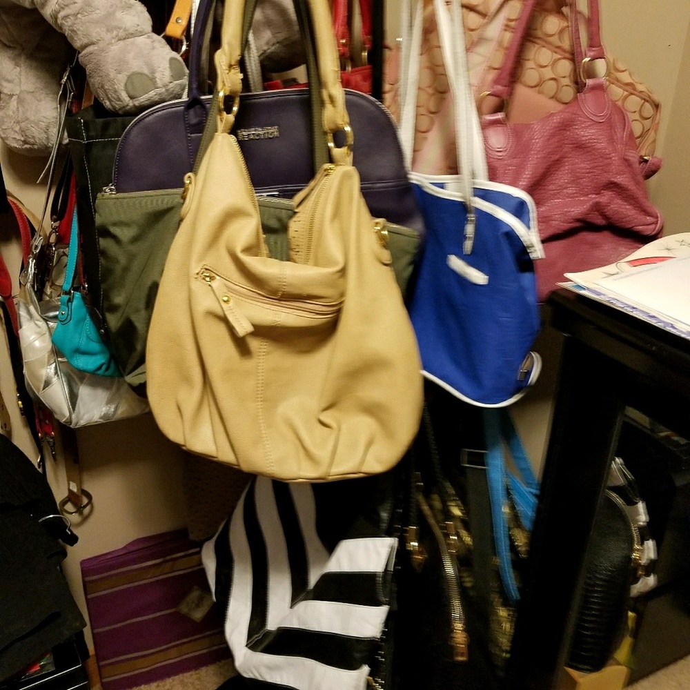 Shoes - Picture 1 of 4